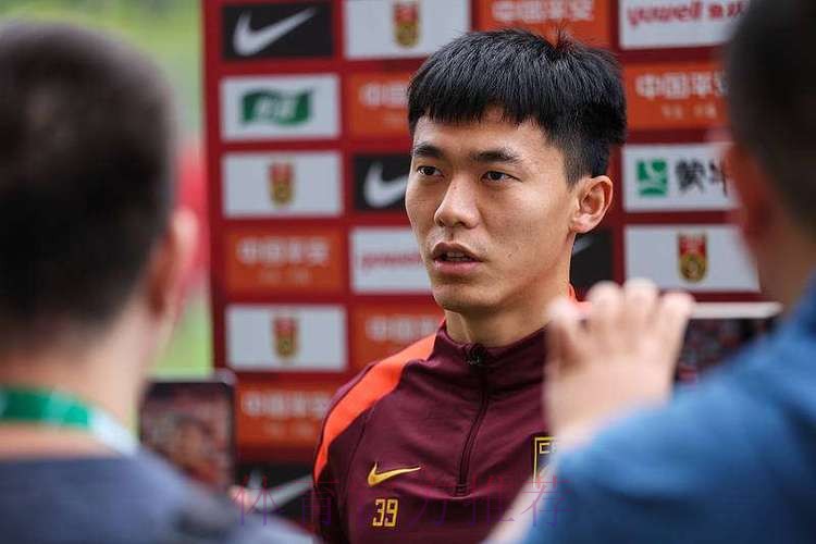 U23国足官方阵型442：胡荷韬、木塔力甫边前卫